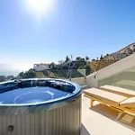 Moderno Atico Vacacional En Stupa Hills Benalmádena